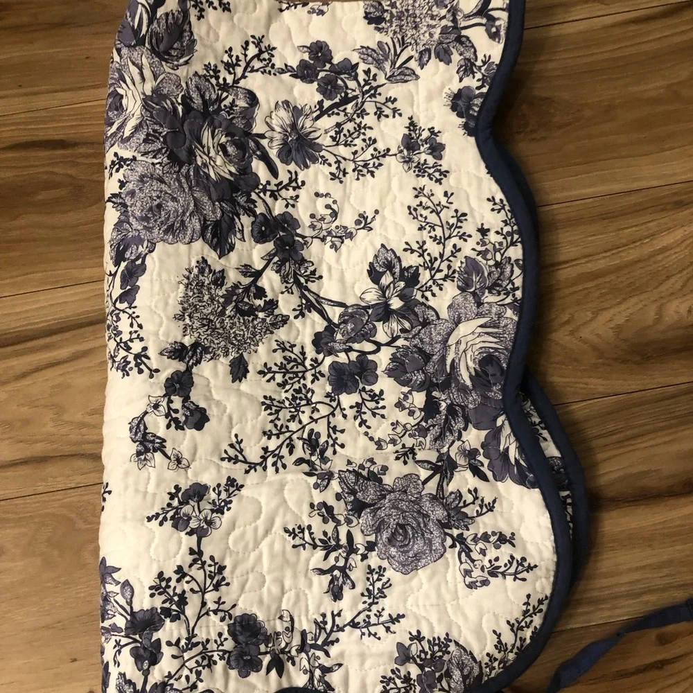 Laurel Manor Toile Garden Cotton King Pillow Sham, Blue